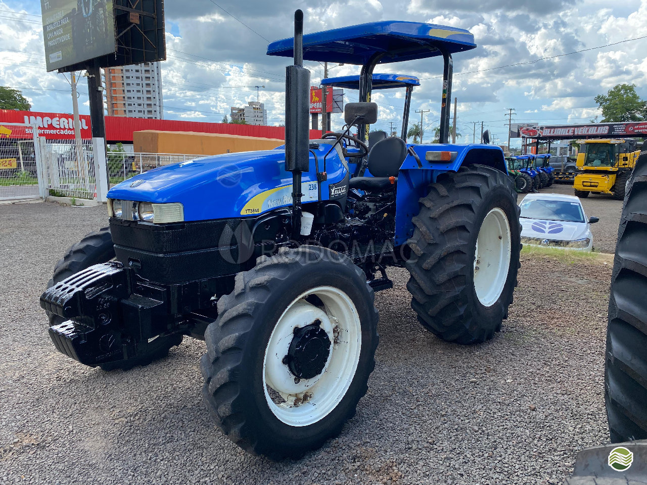 TRATOR NEW HOLLAND NEW TT 3840 Tração 4x4 Rodomac Tratores - New Holland SAO MIGUEL DO OESTE SANTA CATARINA SC
